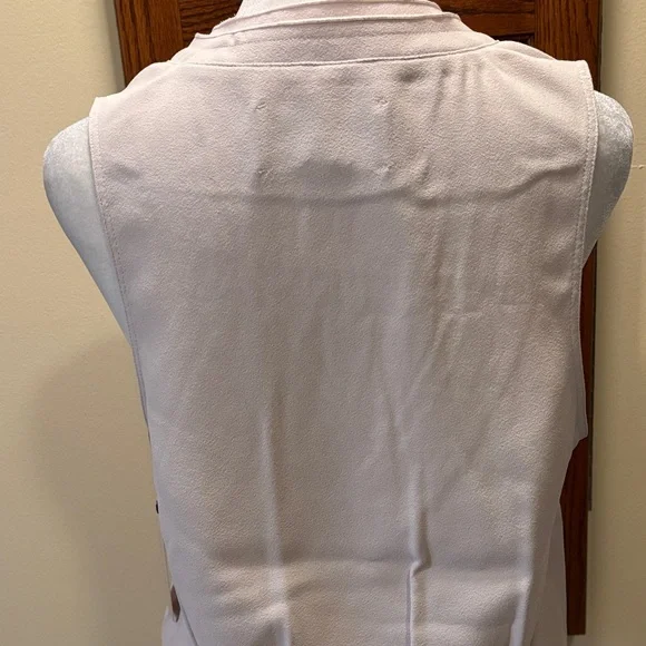 NWT Brochu Walker Soft Cream V-neck Top - Size Small - Picture 7 of 15